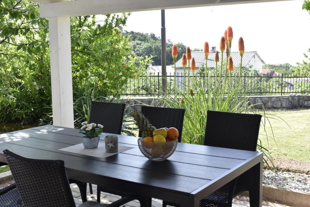 Neja Appartement Kastav Buitenkant foto