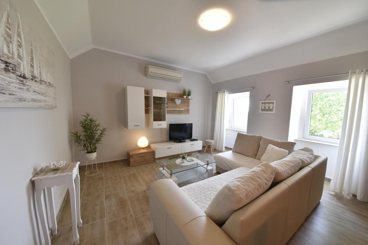 Neja Appartement Kastav Buitenkant foto